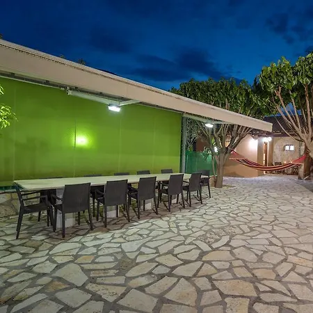 度假居 Martha's House Katastárion